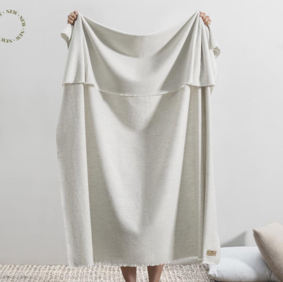 Throw Aspen Herringbone, Plata - Kokoa Home