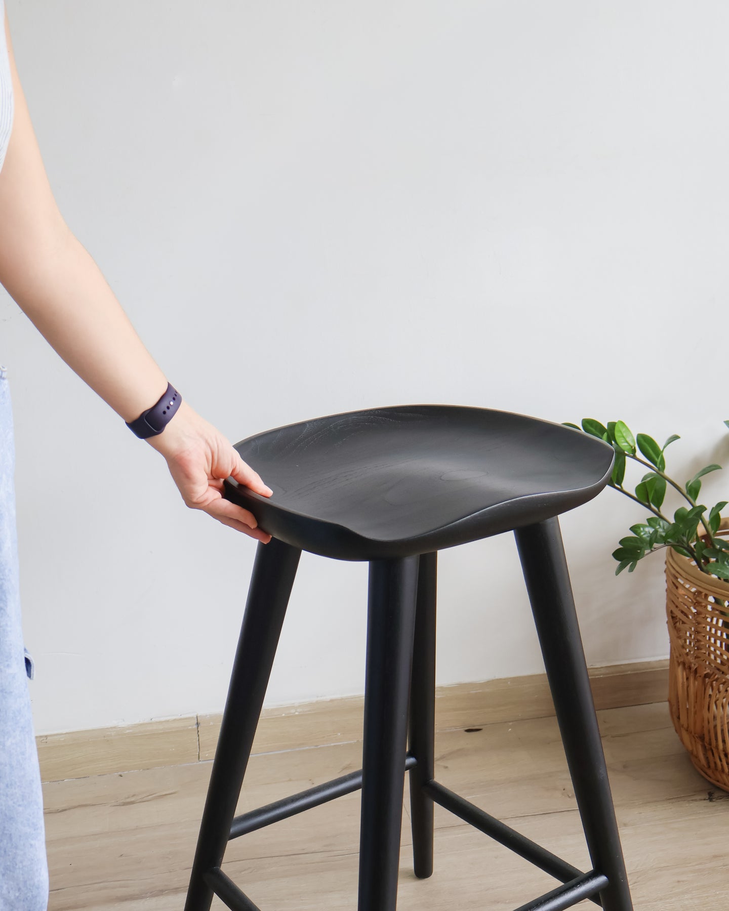 Taburete de Bar Bogotá, Negro - Kokoa Home