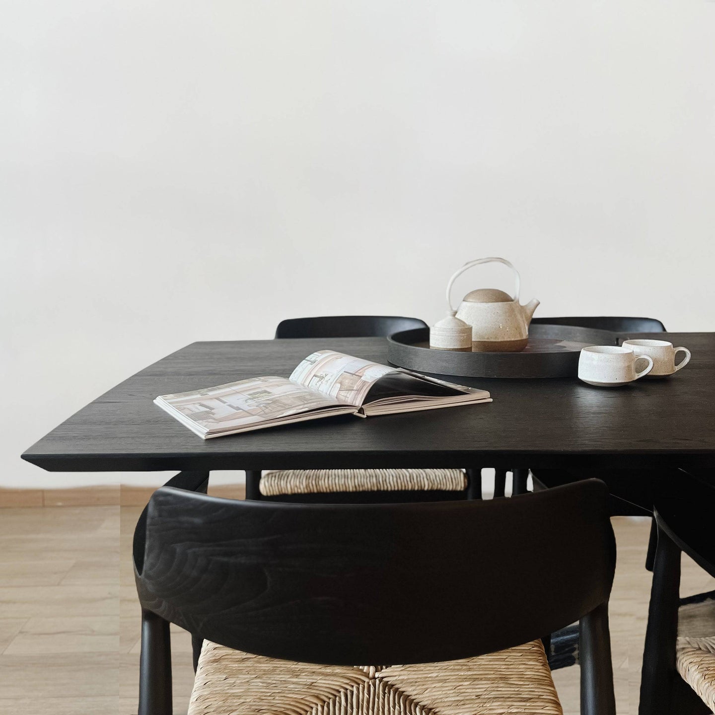 Mesa de Comedor Malinas Negra (rectangular) - Kokoa Home