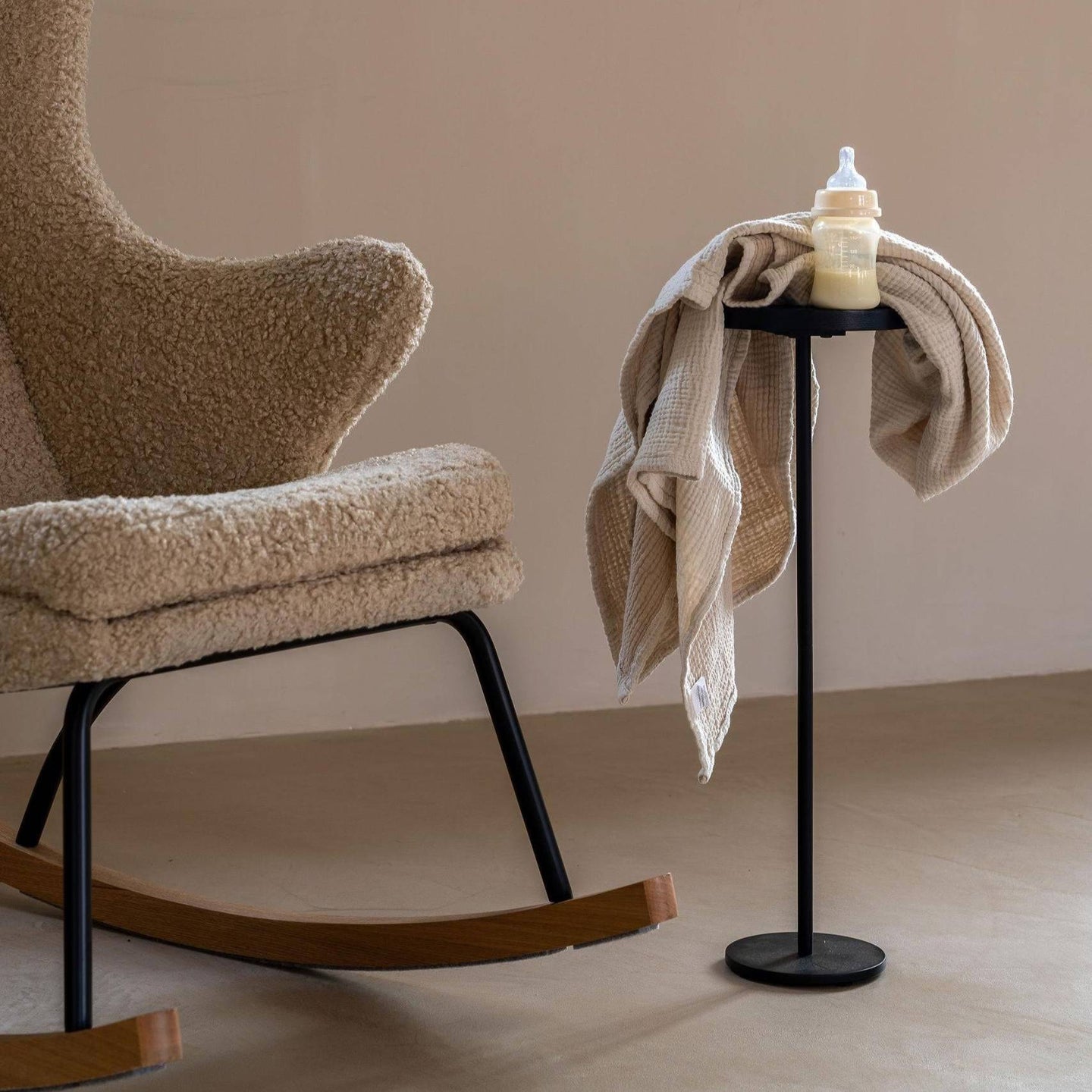 Mesa Lateral Nodo - Kokoa Home