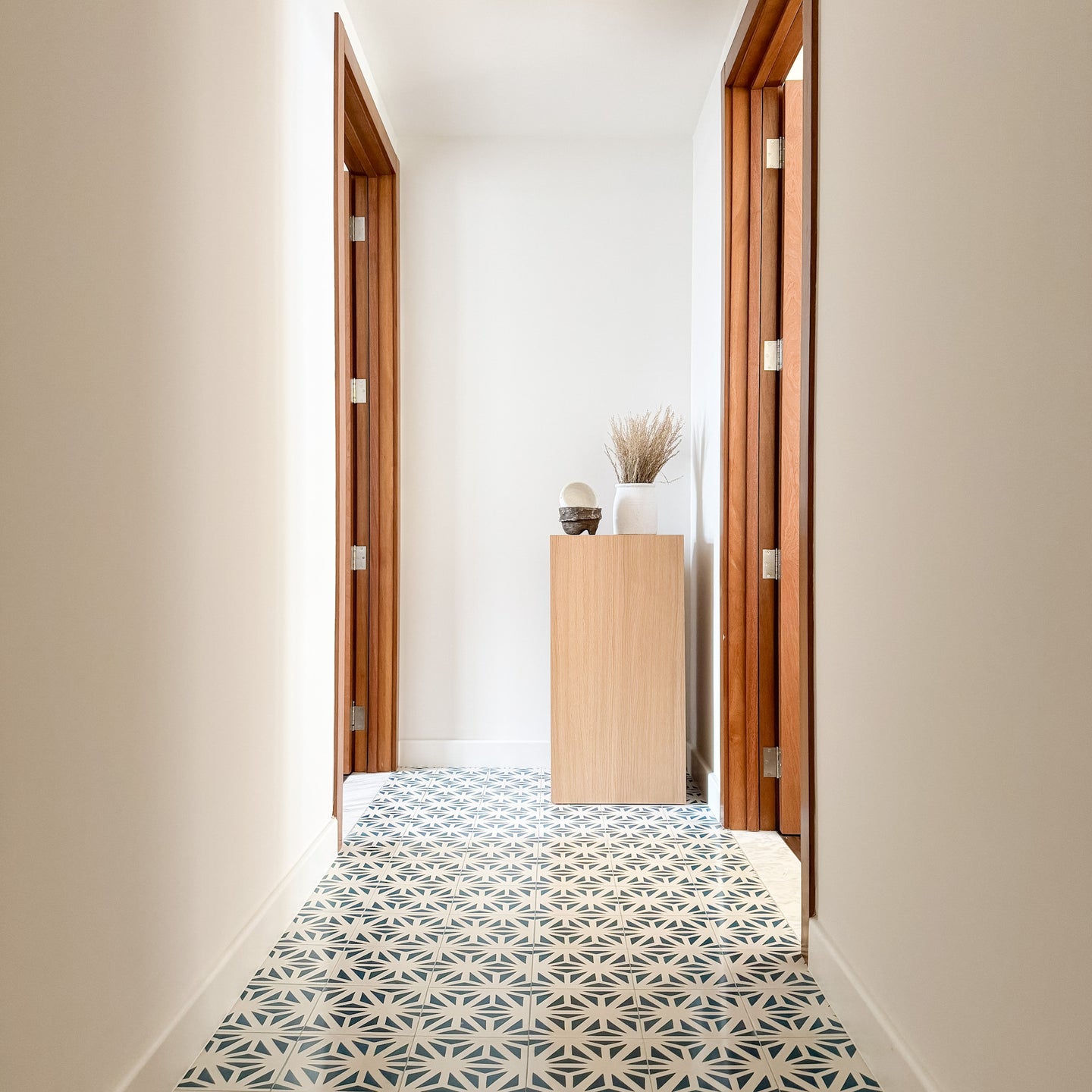 Pedestal - Kokoa Home